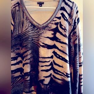 Dana Buchman Animal Print Sweater, Metallic on Large V Neck, Size Large